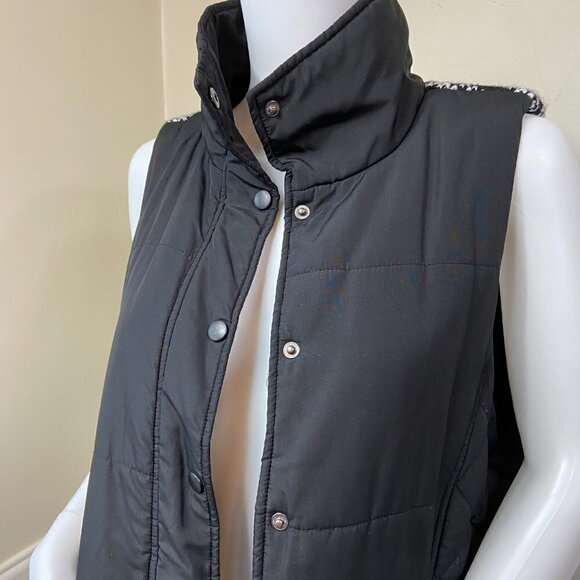 Bass Black Puffer Vest with Knit Back, M - Picture 11 of 16